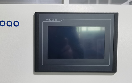 Secador de congelamento de alimentos grandes de 10-12 kg detalhe - Ecrã táctil LCD, início de um botão. O controlo do sistema PLC pode configurar programas e guardar diferentes fórmulas de liofilização.