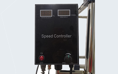 Reator de vidro 100L encamisado detalhe - O controlador de velocidade pode ajustar a velocidade e exibir a temperatura.