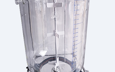 Reator de vidro encamisado de 200L detalhe - Reação de vidro de dupla camada com alto teor de borossilicato, âncora de agitação de PTFE de 3 camadas.