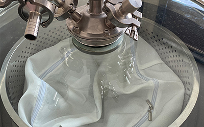 Sistema de centrífuga de extração de álcool e etanol detalhe - Visor à prova de explosão totalmente transparente, o processo de manuseio de material pode ser visto claramente durante o processo de extração.